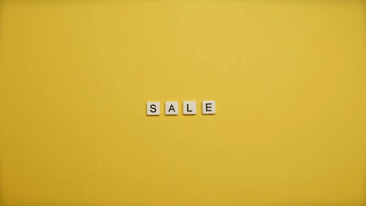 saletext on yellow page